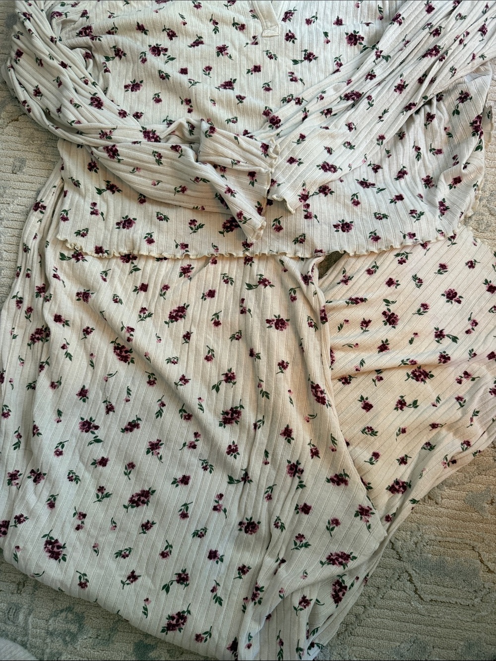 Old Navy Ditsy Floral Ribbed Pajama Set - Picture 3 of 7
